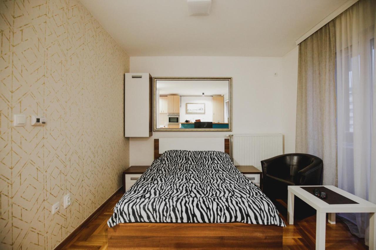 Prestige Apartment Gornji Milanovac Ngoại thất bức ảnh