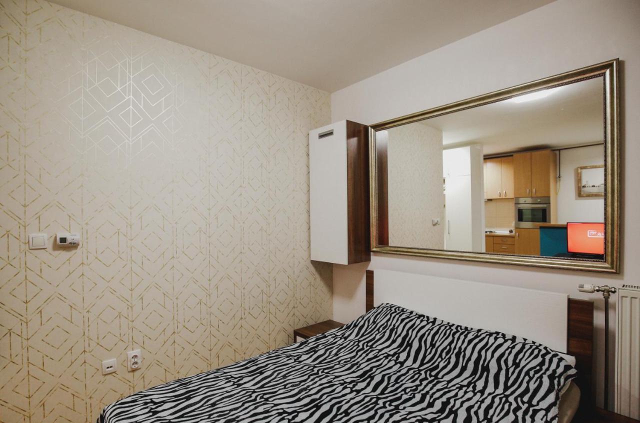 Prestige Apartment Gornji Milanovac Ngoại thất bức ảnh